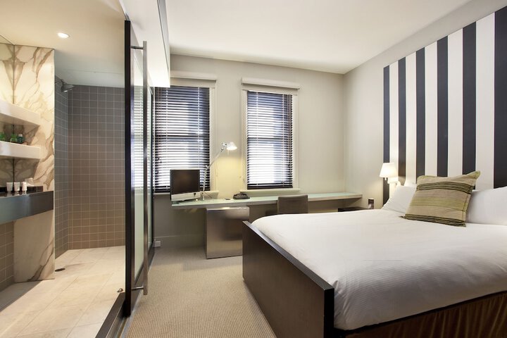 Room 6 of 49