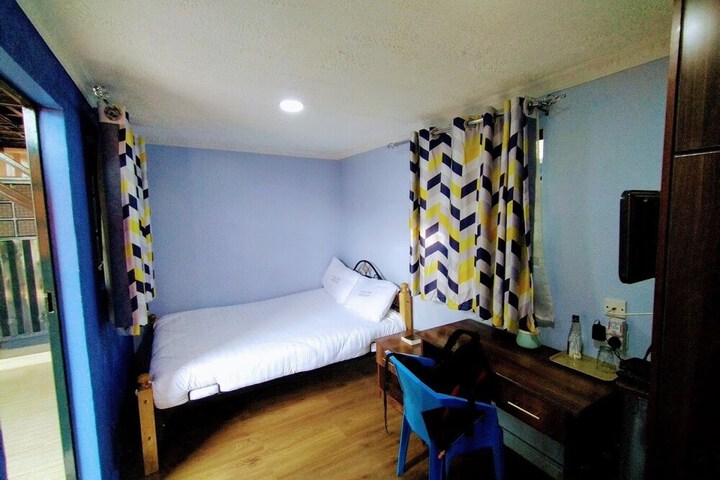 Room 3 of 26