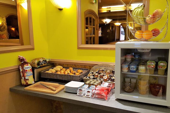 Breakfast/Coffee Service 50 of 67