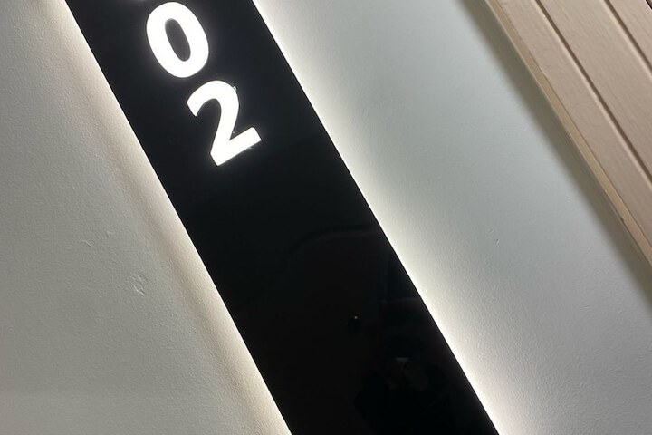 Room 40 of 100