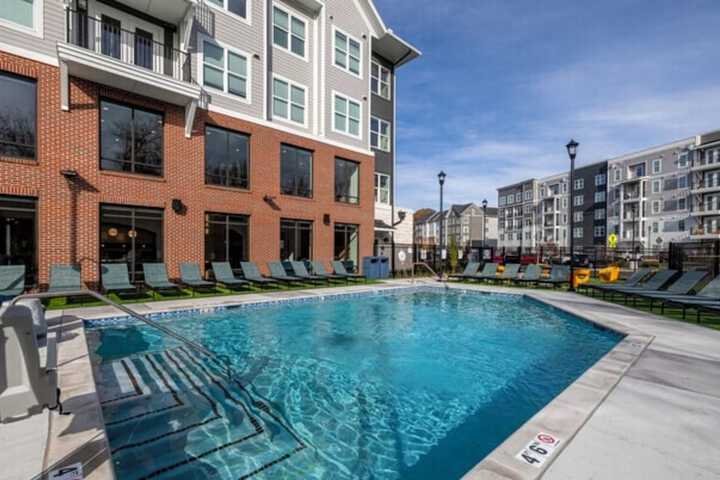 Pool 10 of 16