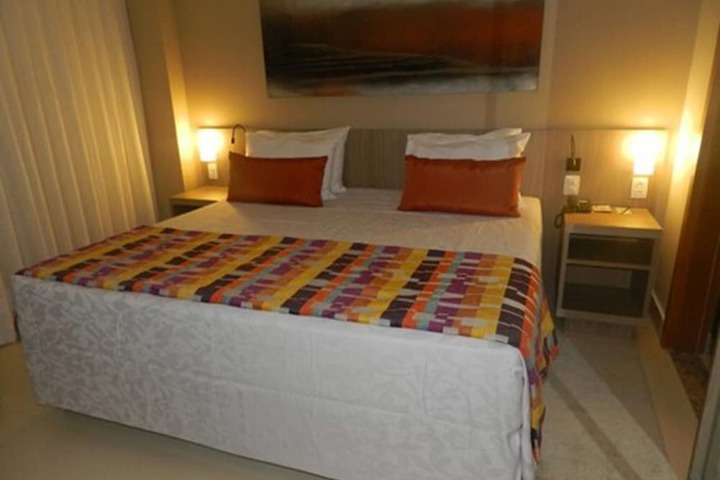 Room 8 of 69