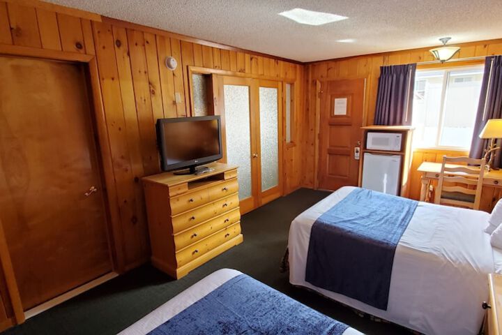 Room 34 of 145