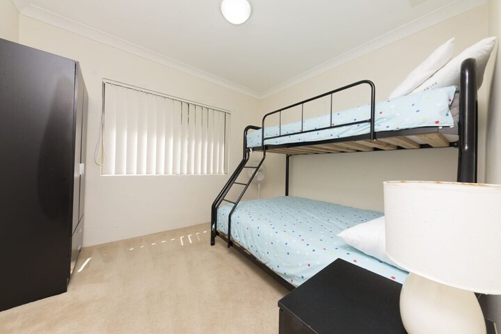 Room 2 of 9