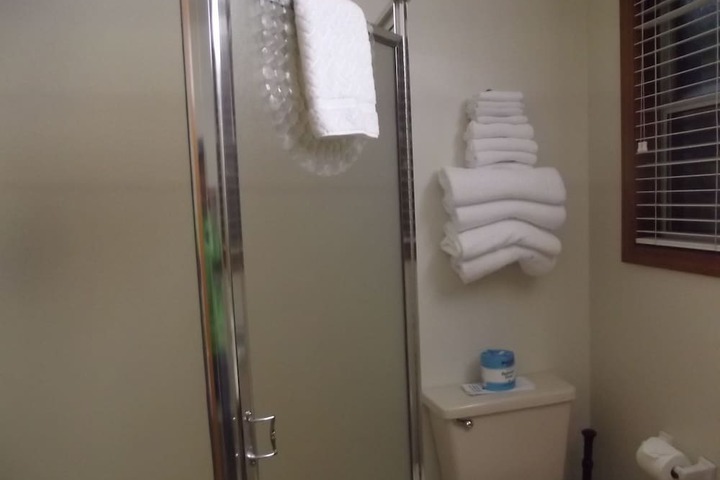 Room 3 of 81