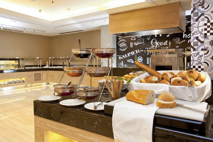 Breakfast/Coffee Service 56 of 105