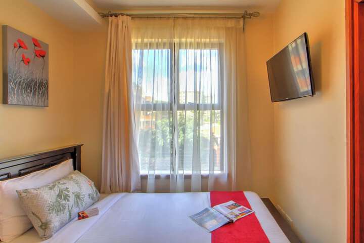 Room 4 of 38