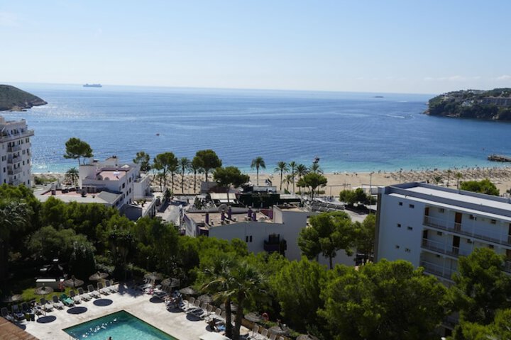 Hotel View 75 of 78