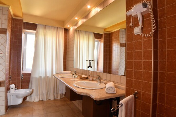 Bath Interior