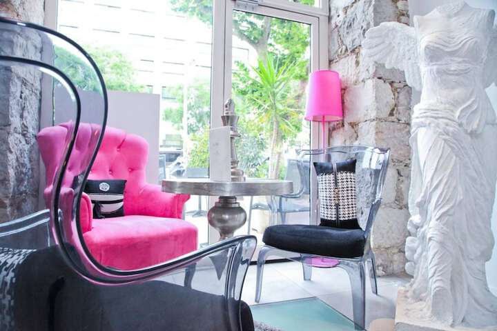 Guest Lobby