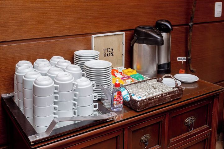 Breakfast/Coffee Service 151 of 231