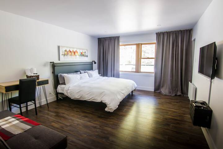 Room 5 of 19