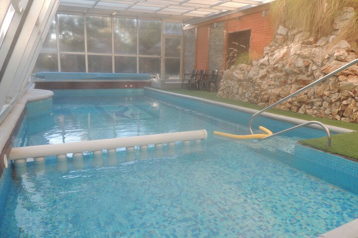 Pool 43 of 66