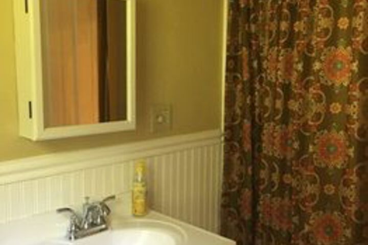 Room 2 of 15