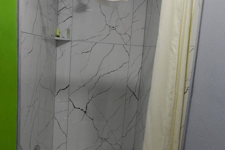 Room 18 of 27