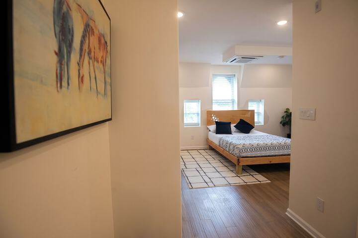 Room 6 of 126