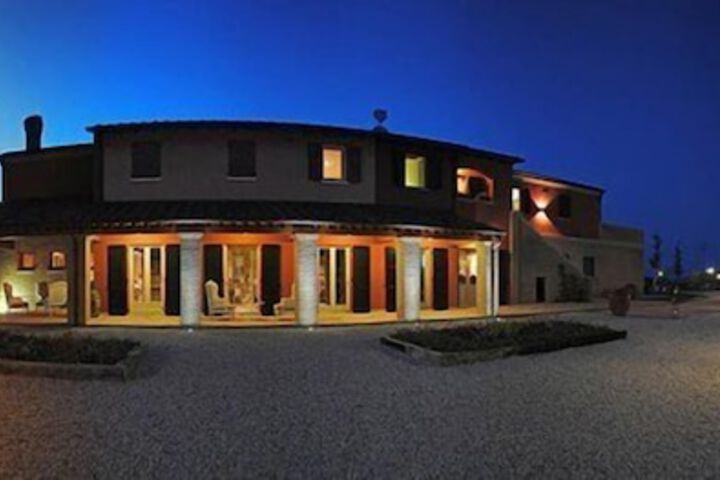 Hotel 6 of 34