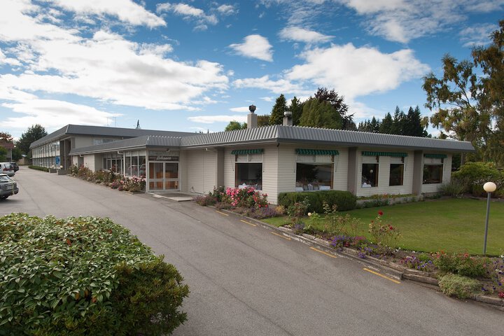 Hotel 84 of 91