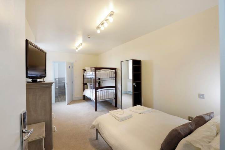 Room 15 of 39
