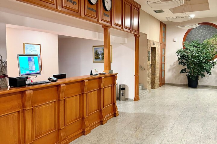 Hotel Millennium II