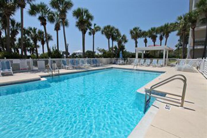Pool 92 of 102