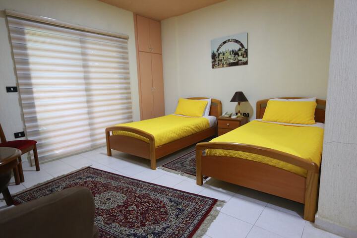 Room 30 of 83