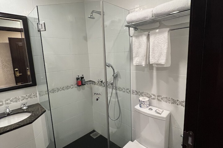 Room 33 of 45