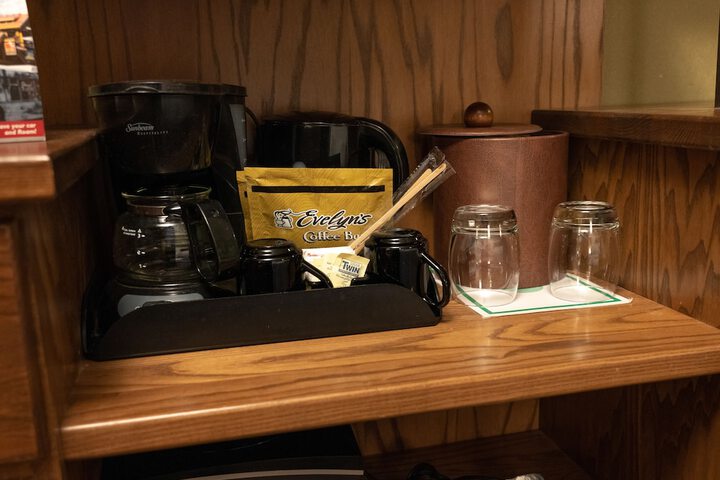 Breakfast/Coffee Service 37 of 72