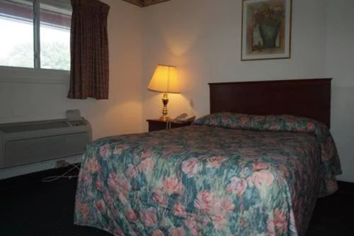 Image of Hilltop Inn