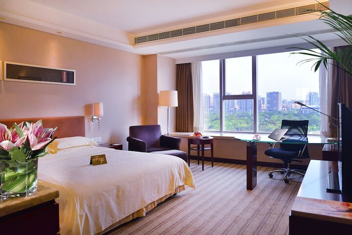 Room 8 of 8