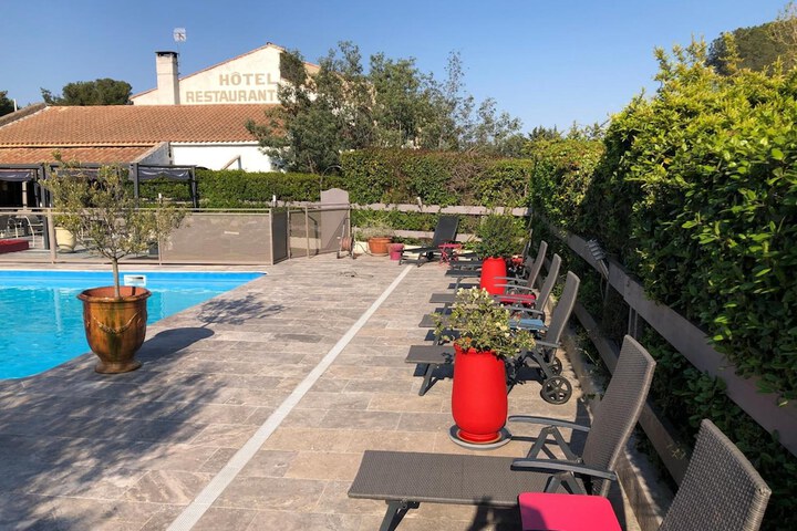 Pool Hotel