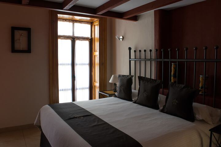 Room 26 of 40