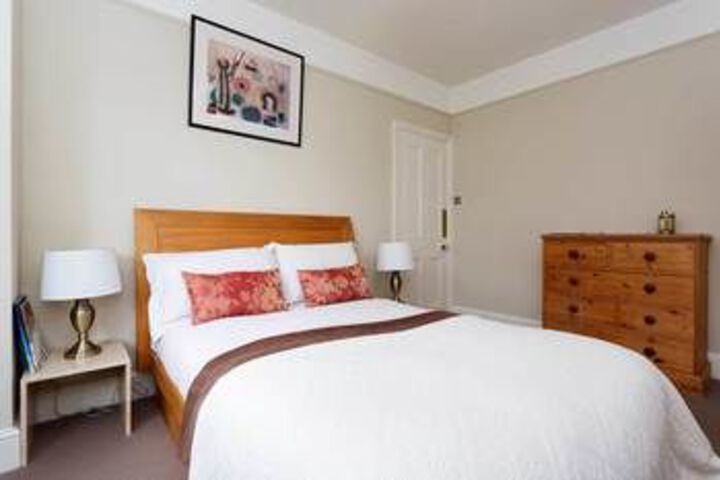 Room 12 of 29