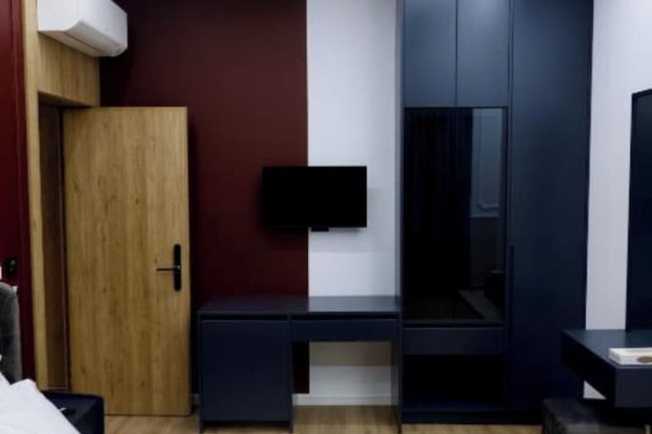 Room 14 of 35