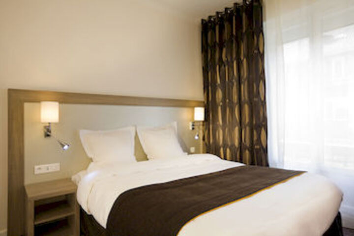 Room 12 of 46