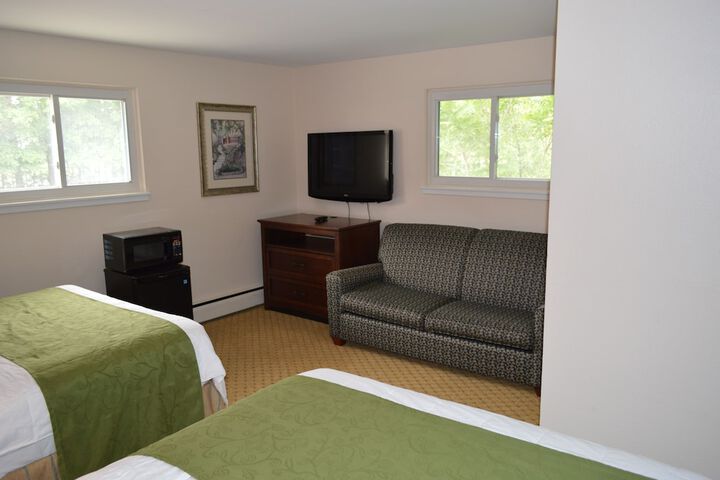 Room 8 of 14