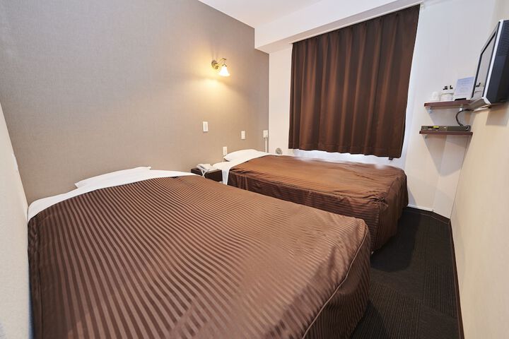 Room 5 of 41