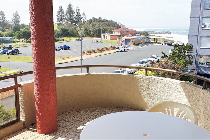 Terrace/Patio 6 of 9