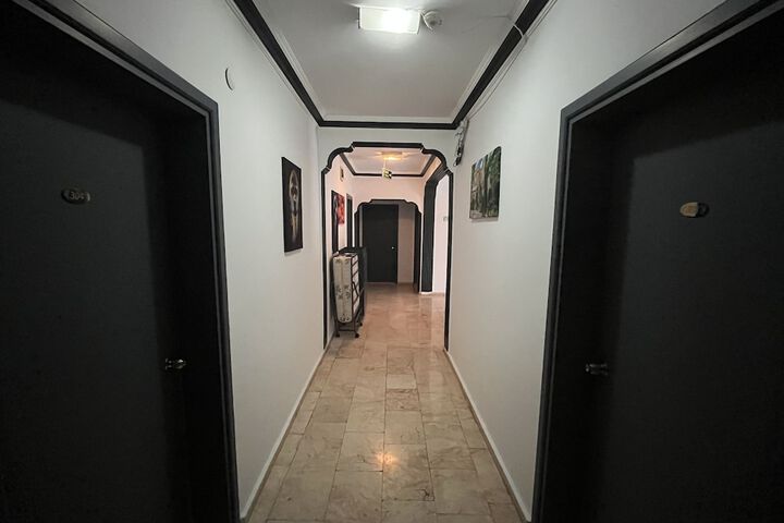 Ballroom/Hall 37 of 42
