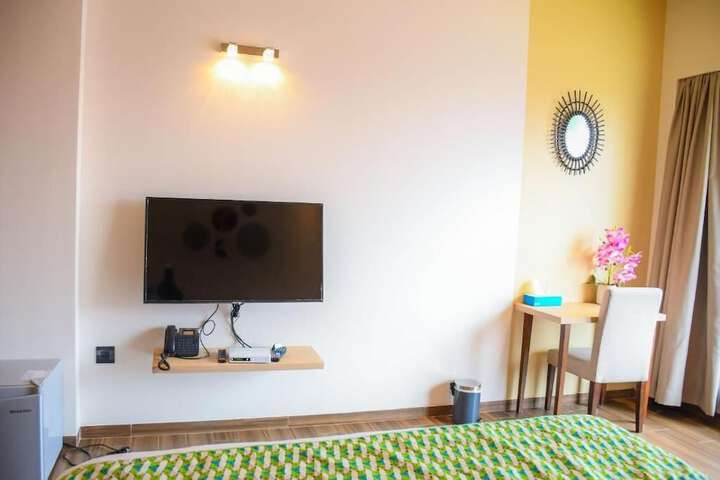 Room 10 of 22