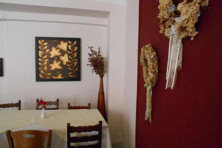 Dining 21 of 24