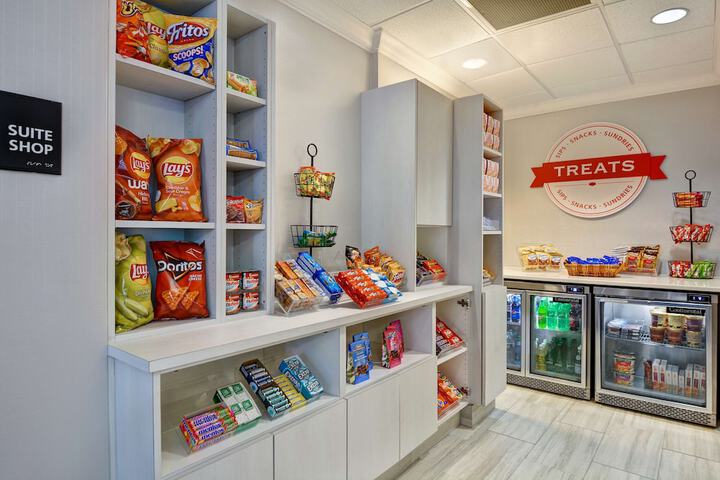 Snack bar