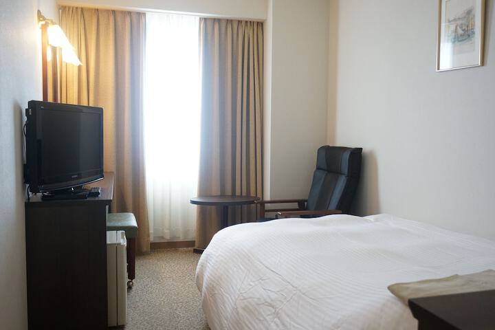 Room 6 of 26