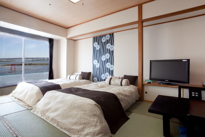Room 3 of 31