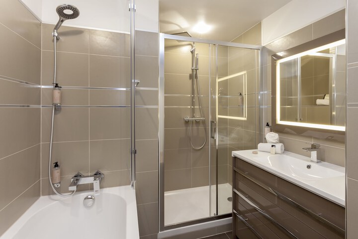 Bath Interior