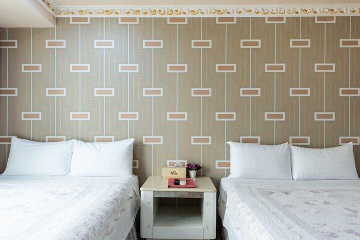 Room 23 of 79
