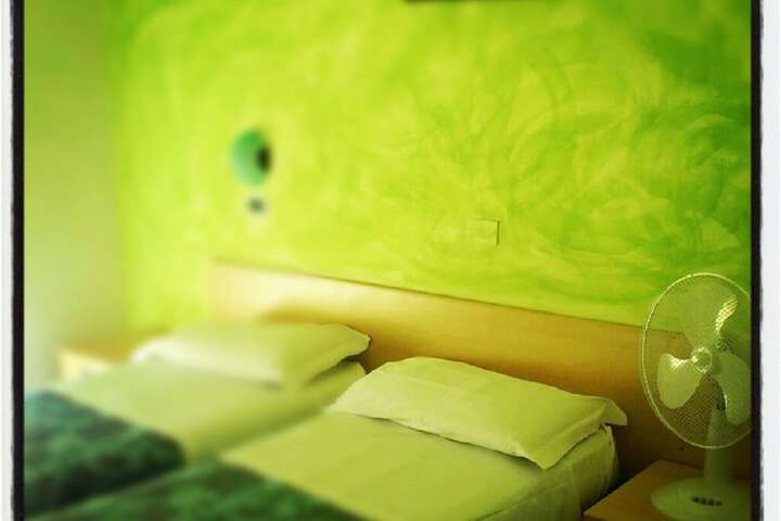 Room 8 of 30