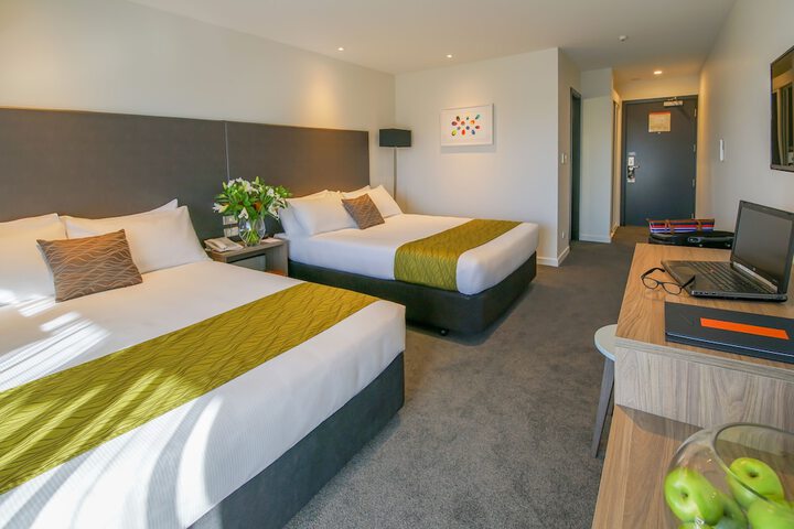 Room 8 of 68