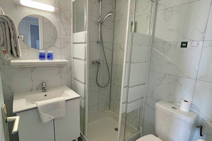 Bathroom Interior Photo