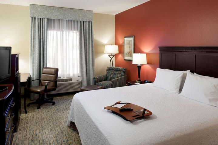 1 King Bed (8 of 16)